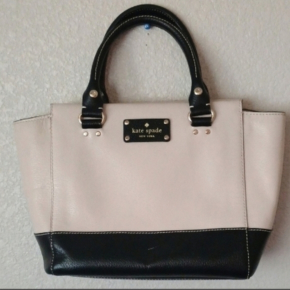 Kate Spade Black and Cream Tote with Wallet - Picture 16 of 16